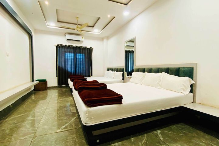 Room 7 of 50