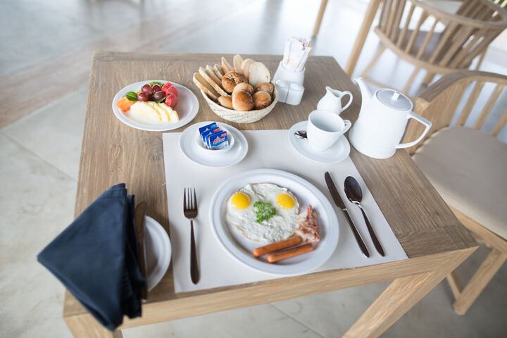 Breakfast/Coffee Service 57 of 75