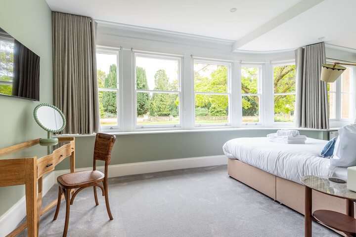 Room 20 of 190