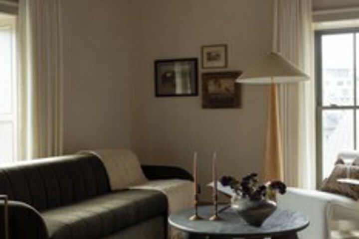 Room 196 of 312