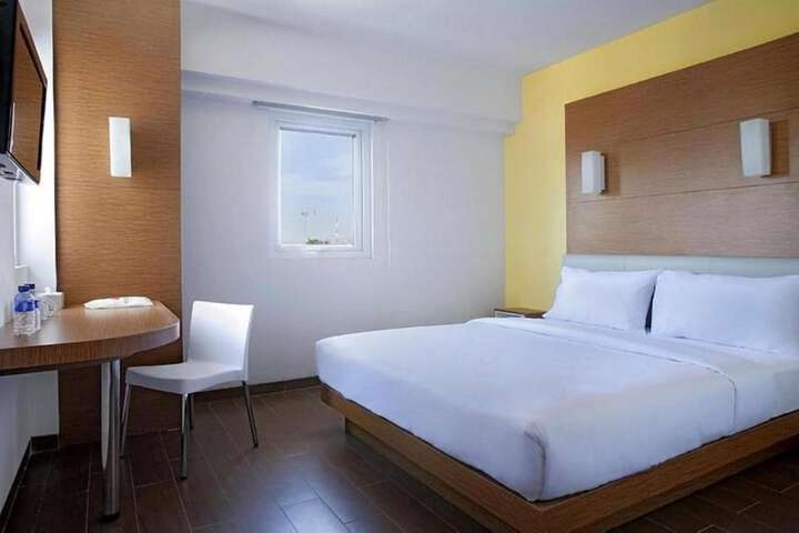 Room 8 of 26