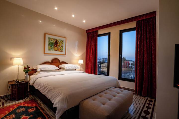 Room 10 of 41