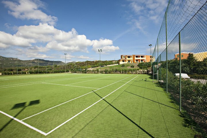 Tennis court