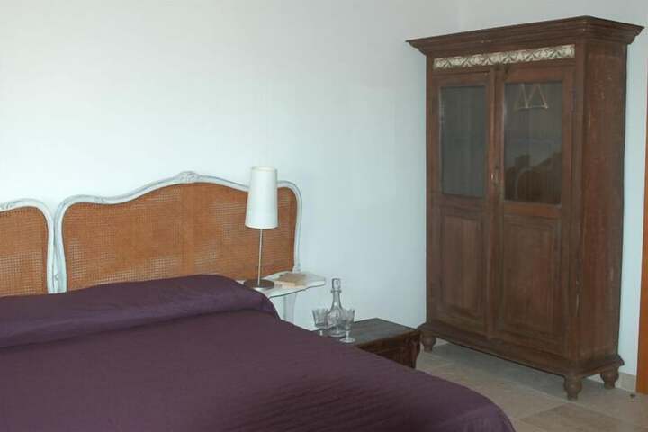 Room 47 of 115