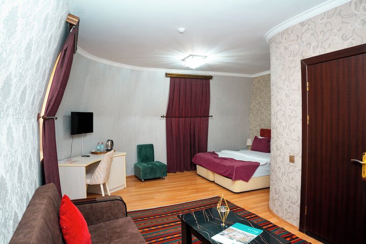 Room 44 of 113