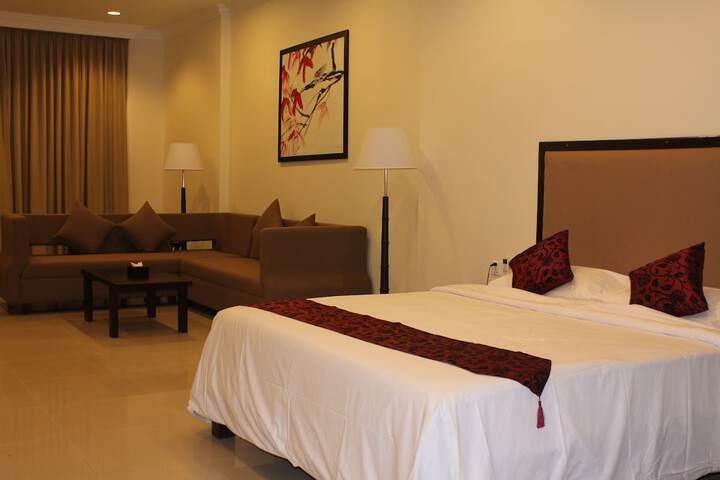 Room 27 of 144