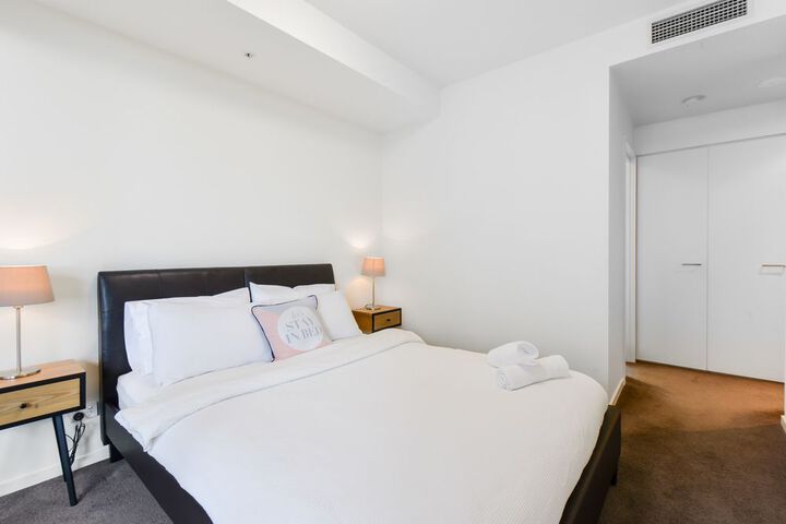 Room 5 of 22