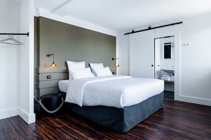 Room 7 of 36