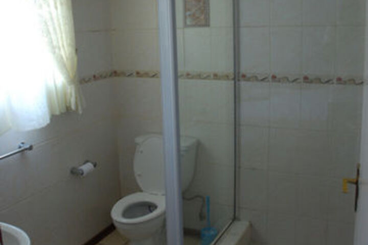 Room 2 of 17