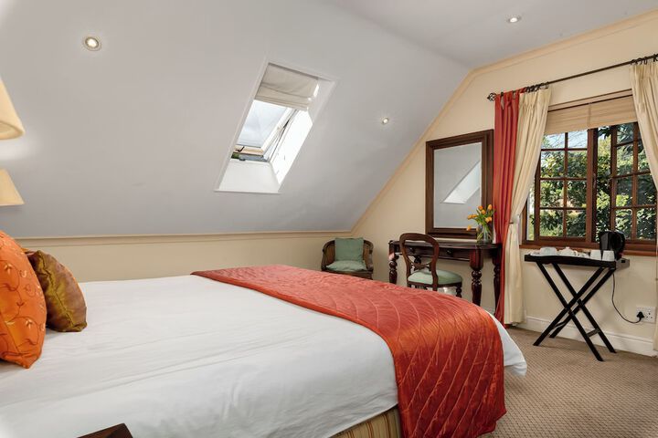 Room 4 of 42