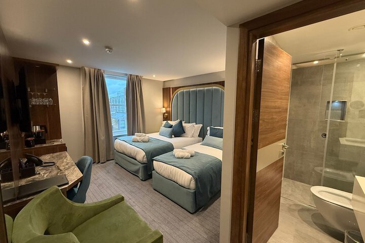 Room 31 of 48