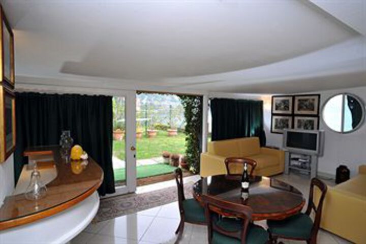 Room 20 of 30