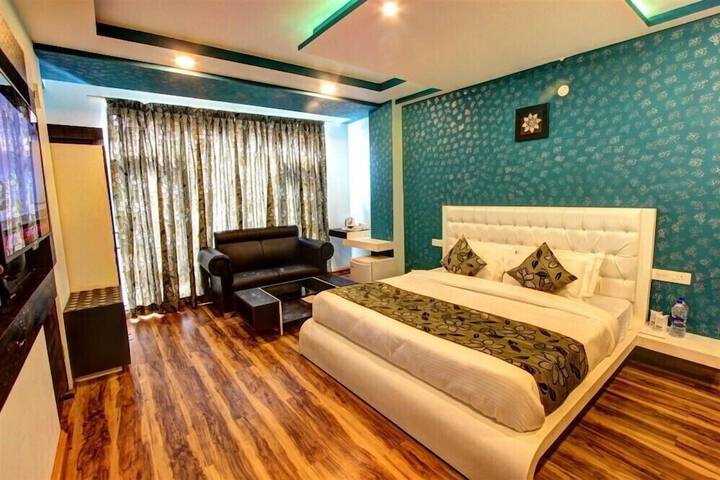 Room 15 of 20