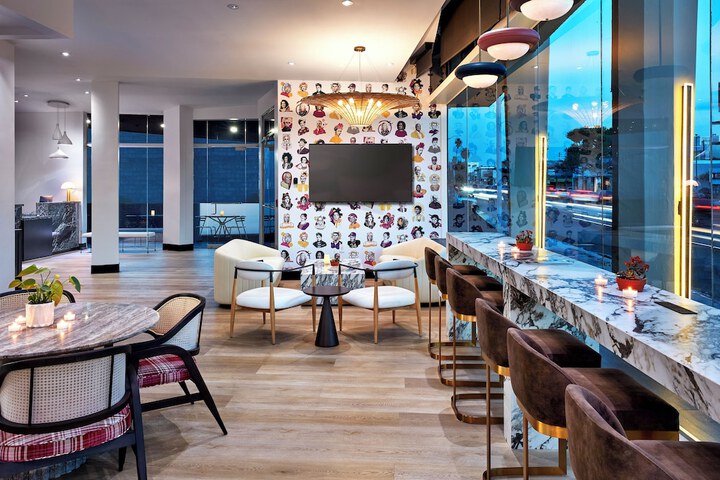 Hotel Interior 3 of 33