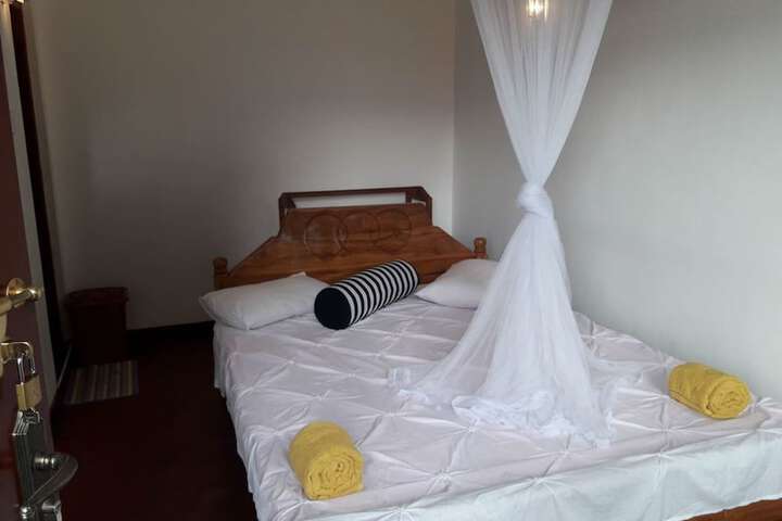 Room 8 of 46