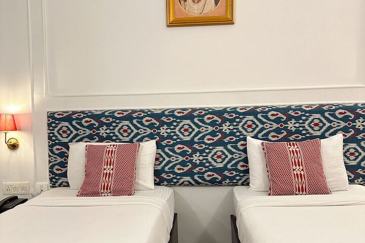 Room 14 of 49