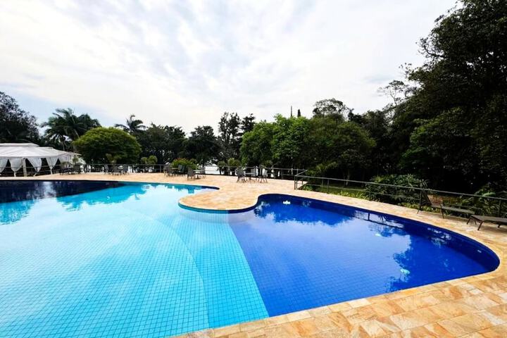 Pool 37 of 71