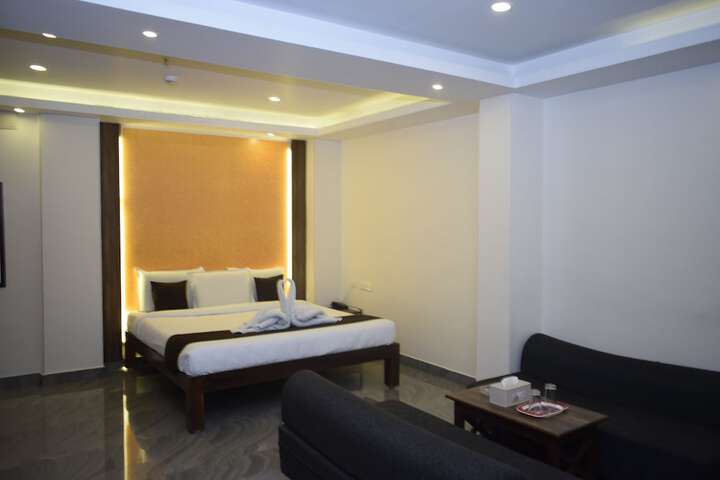 Room 8 of 31