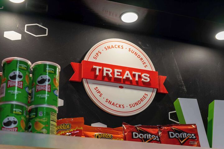 Snack bar