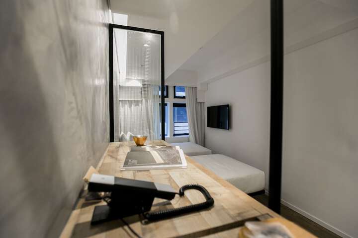 Room 20 of 42