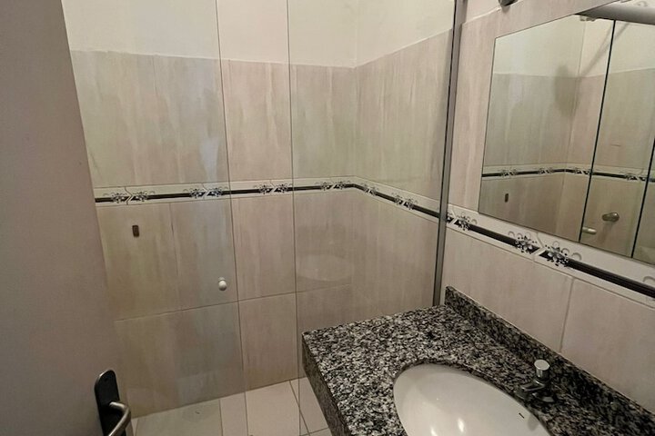 Room 16 of 50