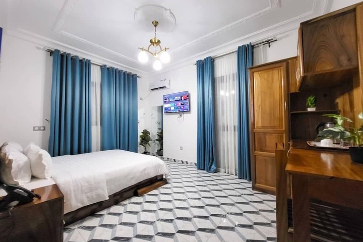 Room 15 of 79