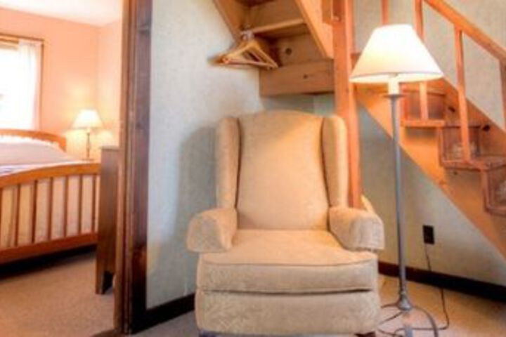 Room 40 of 150