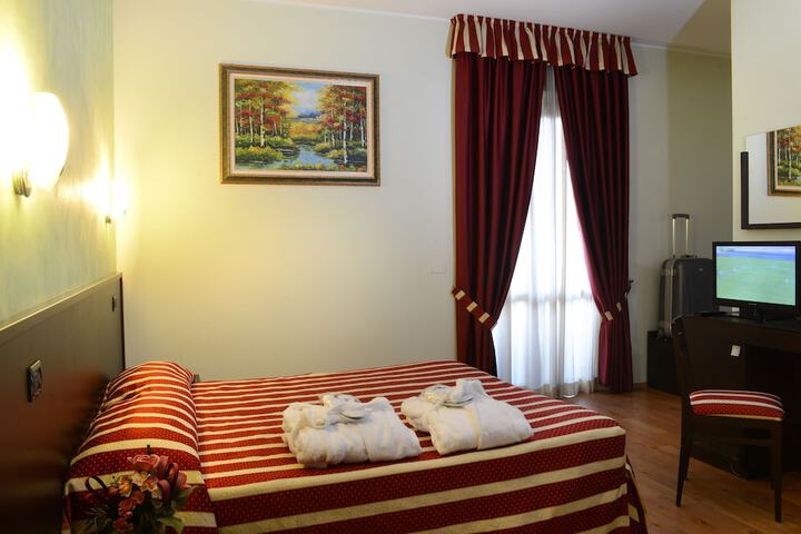 Room 12 of 68