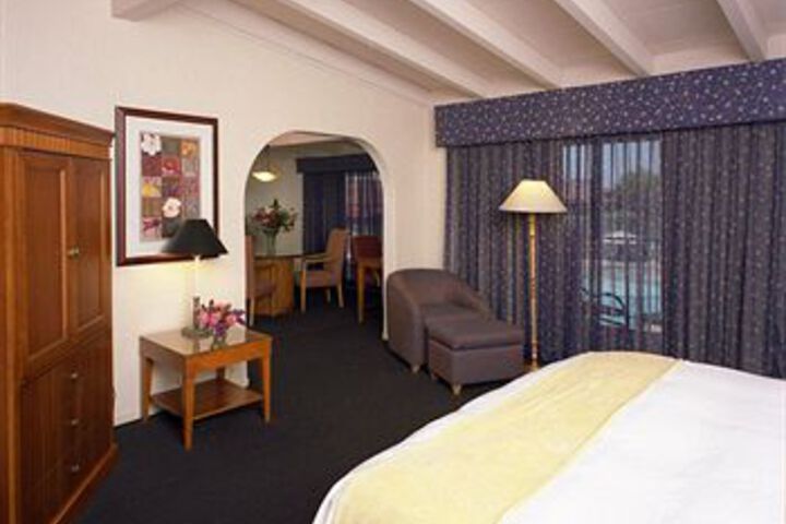 Room 34 of 72