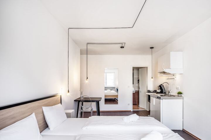 Room 21 of 61