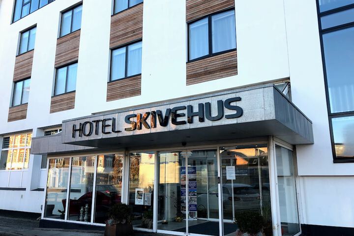 Hotel 44 of 57