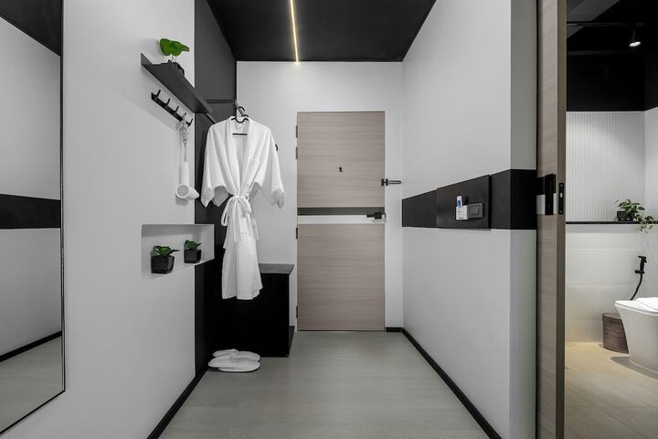 Room 17 of 56