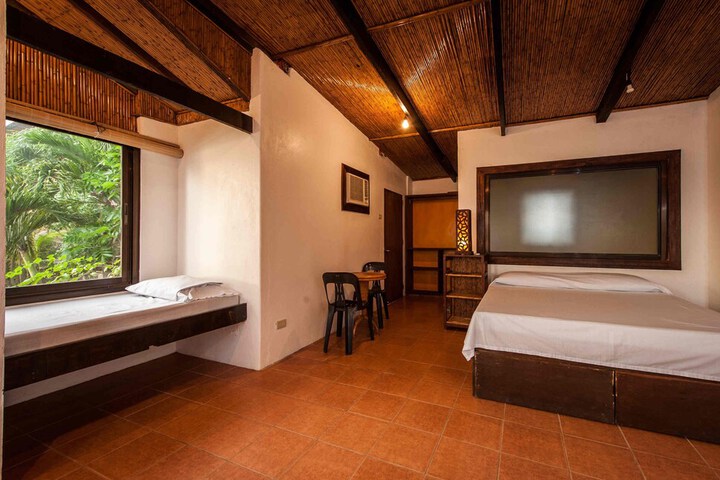 Room 5 of 17