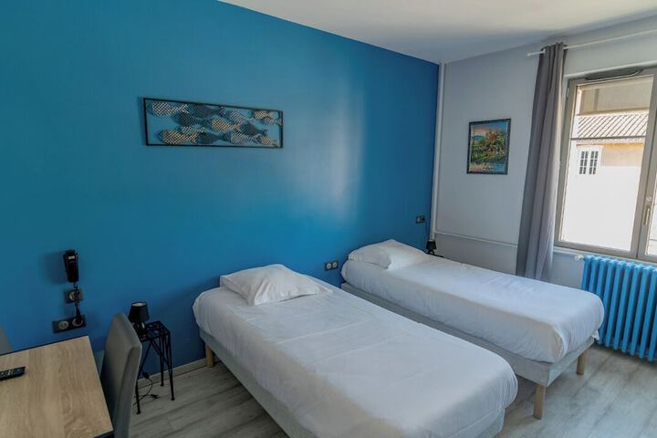 Room 5 of 53