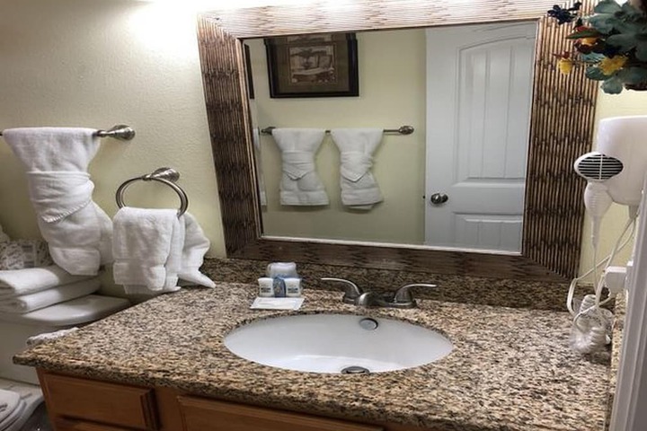 Room 111 of 173