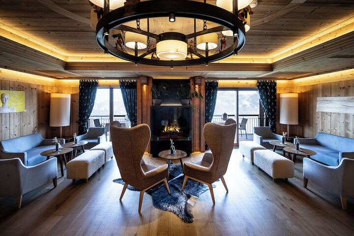 Lounge 123 of 154