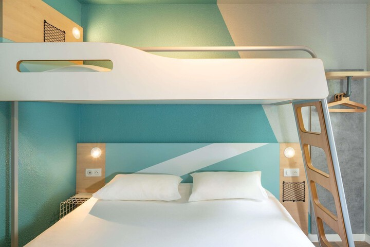 Room 12 of 55