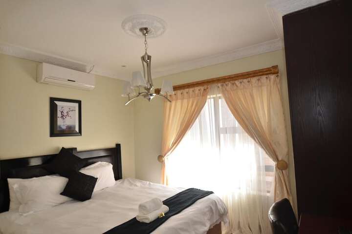 Room 6 of 48