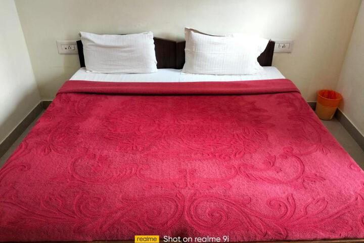 Hotel Ranthmbhor Safari by WB Inn