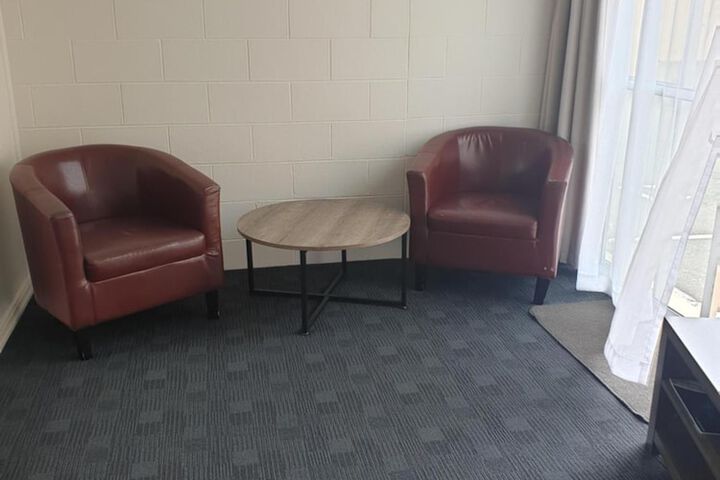Room 18 of 38