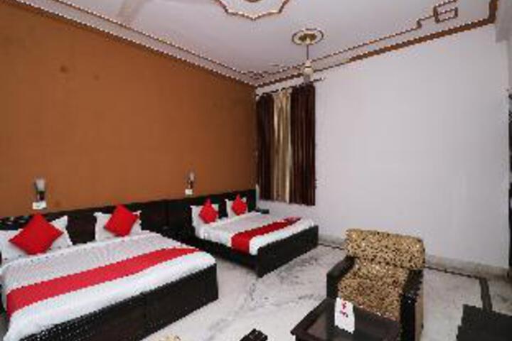Collection O 28193 Hotel Navya Inn