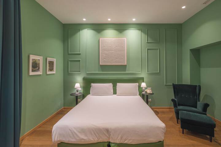 Room 48 of 81