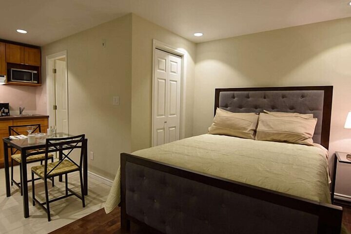 Room 12 of 41