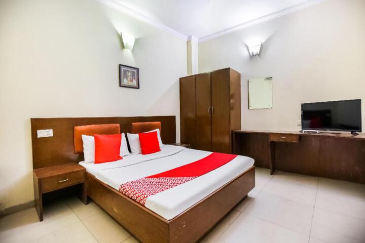 Hotel O by OYO Angad Continental
