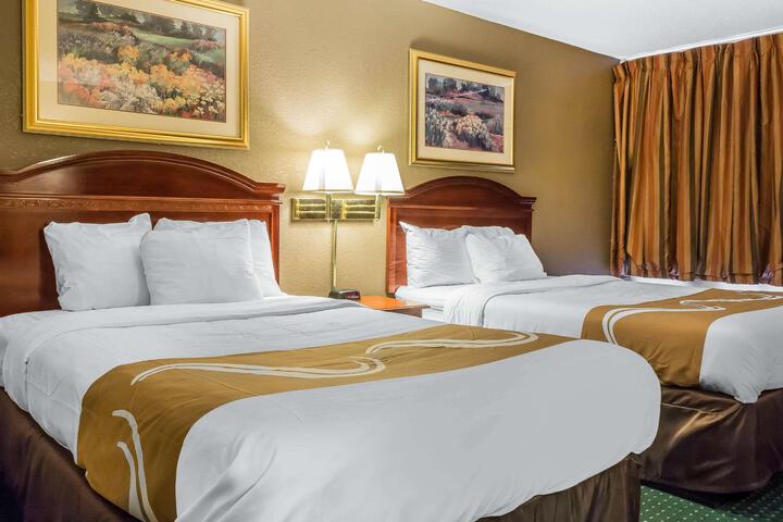 Double Accessible King Size Bed (8 of 10)