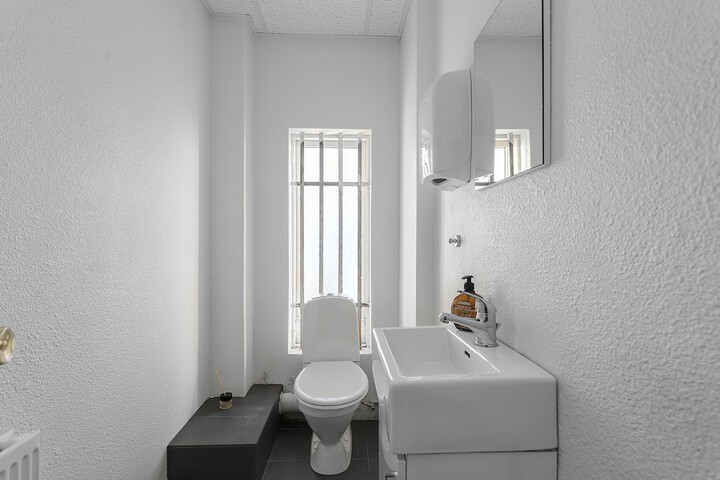 Room 15 of 26