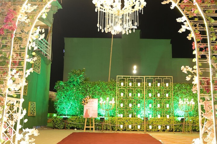 Ballroom/Hall 44 of 54