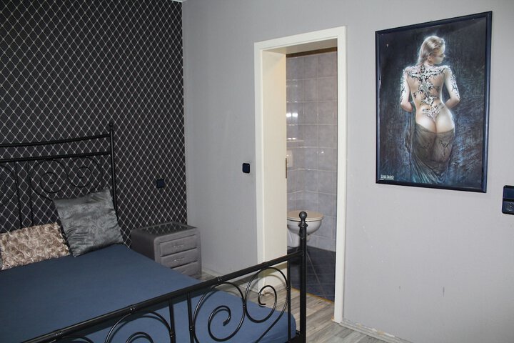 Room 22 of 26