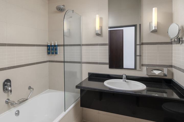 Room 43 of 90