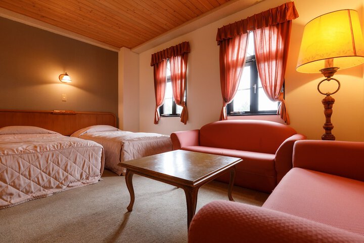 Room 25 of 59